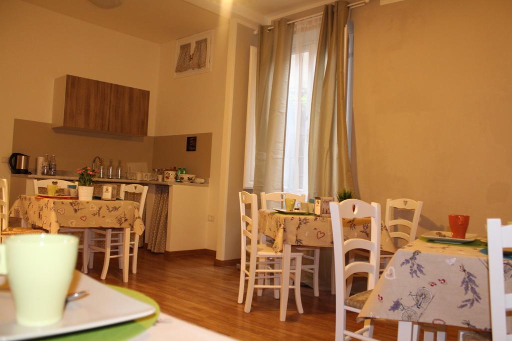Acomodação com café da manhã  L'iris Lucca